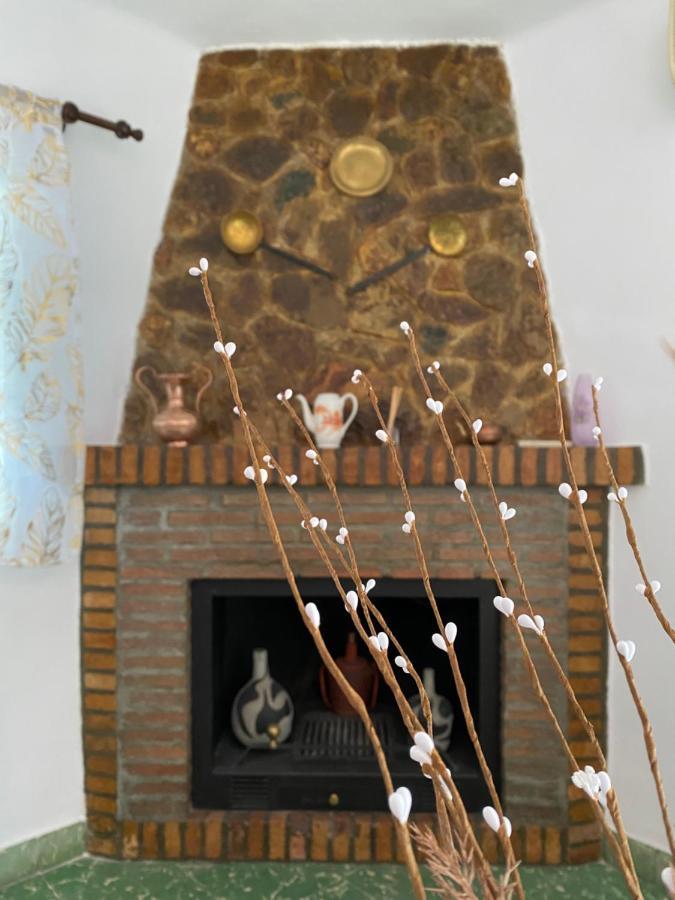 Casita Rural La Rosa De La Huerta Con Chimenea Interior Leilighet Monachil Eksteriør bilde